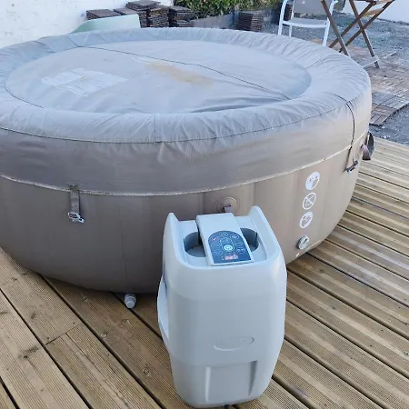Maison Neuve Avec Climatisation Et Jaccuzzi Villa *