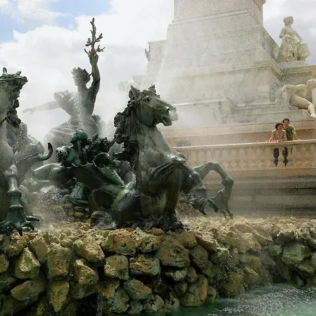 Maison Neuve Avec Climatisation Et Jaccuzzi