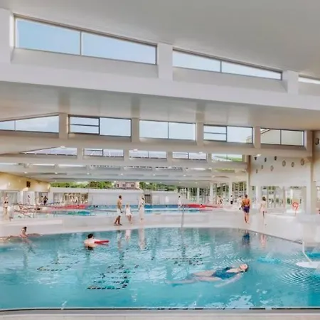 Maison Neuve Avec Climatisation Et Jaccuzzi Villa