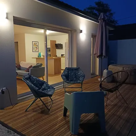 Villa Maison Neuve Avec Climatisation Et Jaccuzzi Pessac